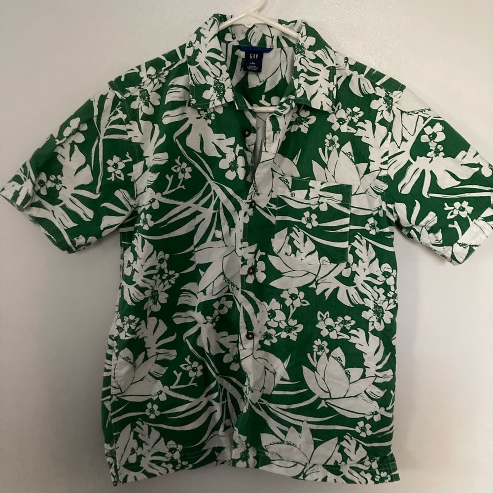 Gap Hawaiian style shirt boys large (10)